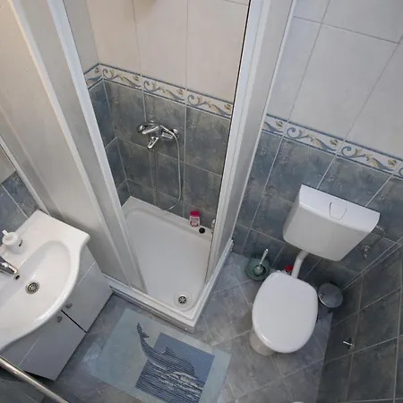 Lara Appartement *